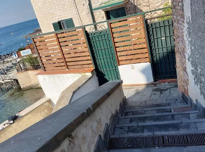 Marechiaro House 3*