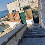 Marechiaro House 3*