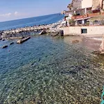 B&B Marechiaro House