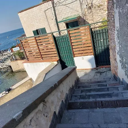 Marechiaro House 3*