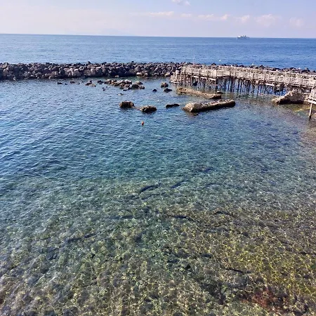 Marechiaro House Bed and Breakfast 3*